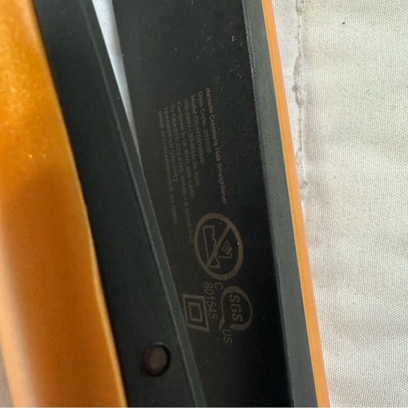 Lunata Vibrant Orange Hair Straightener On and Off Switch - Picture 10 of 12